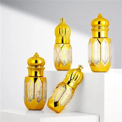 Rotlle d’oli de perfum a l’ampolla de vidre amb bola de corró